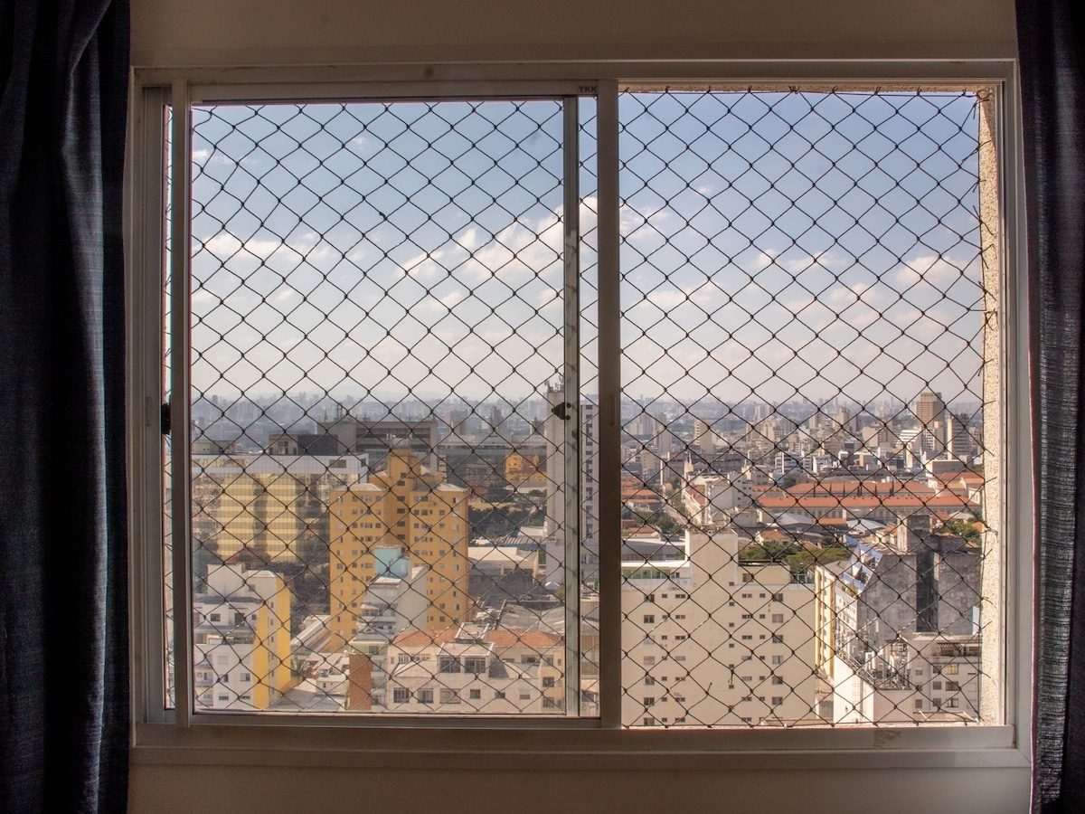 Estúdio aconchegante no bairro Santa Cecília.