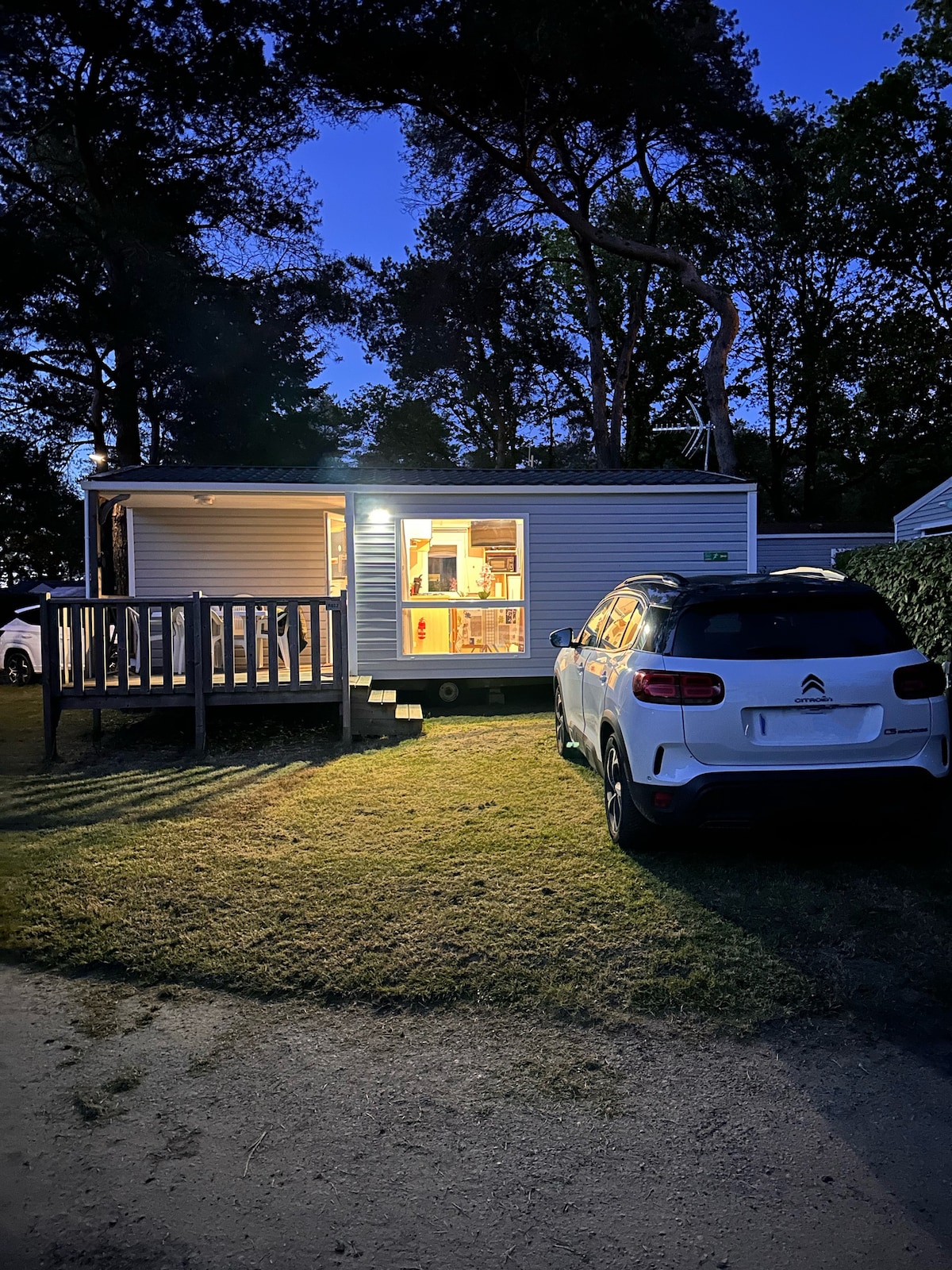 Mobil home dégagé bien exposé à 30 mn Puy du Fou