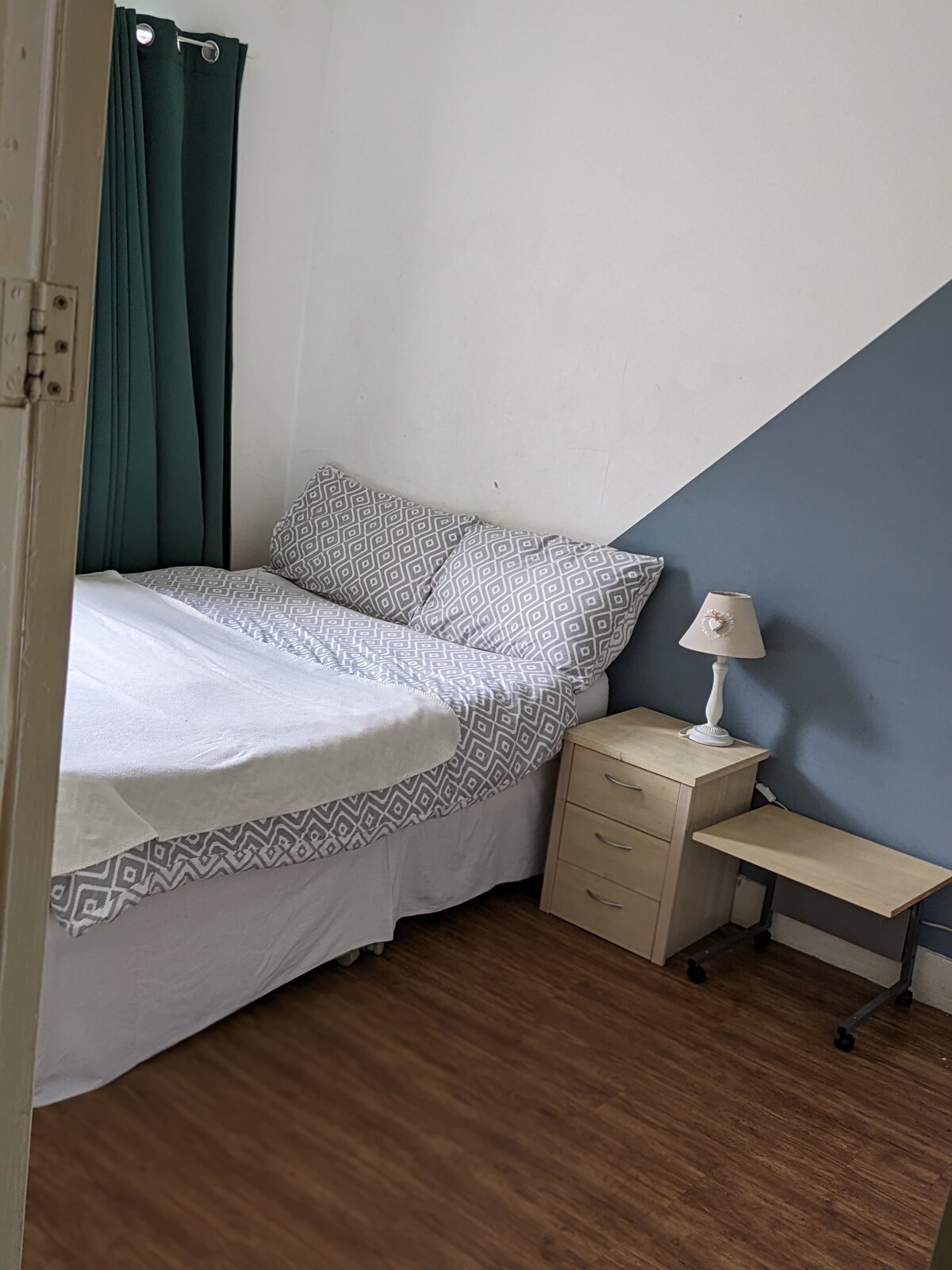 Double room in comfortable home