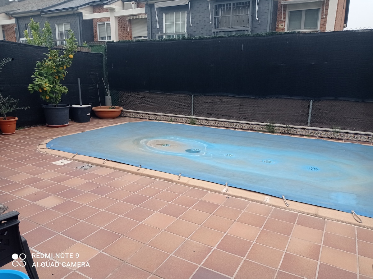 Adosado con piscina Valdemoro