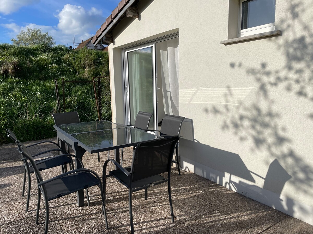 Maison 80m2 - Terrasse- jardin -veranda - parking