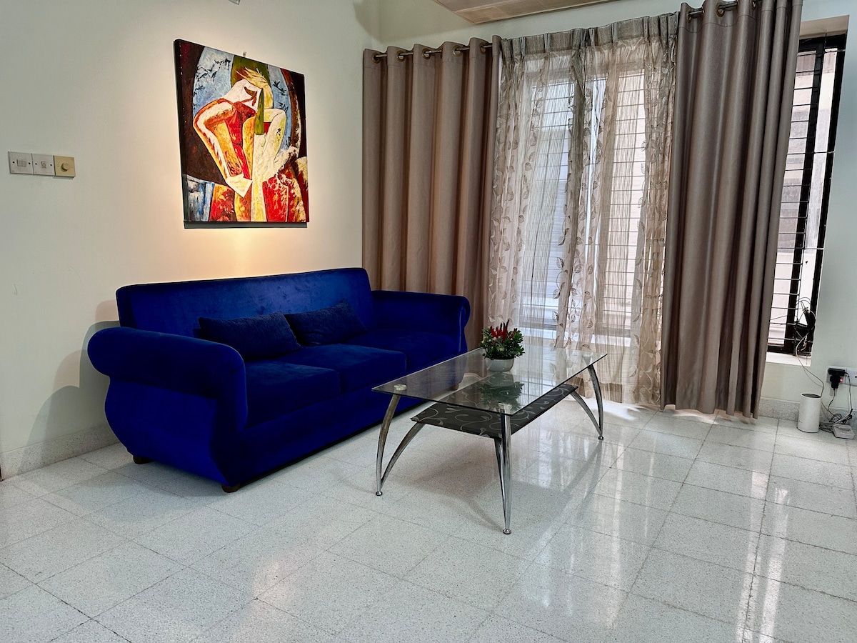 Soho Styled En-suite room in Gulshan near Park