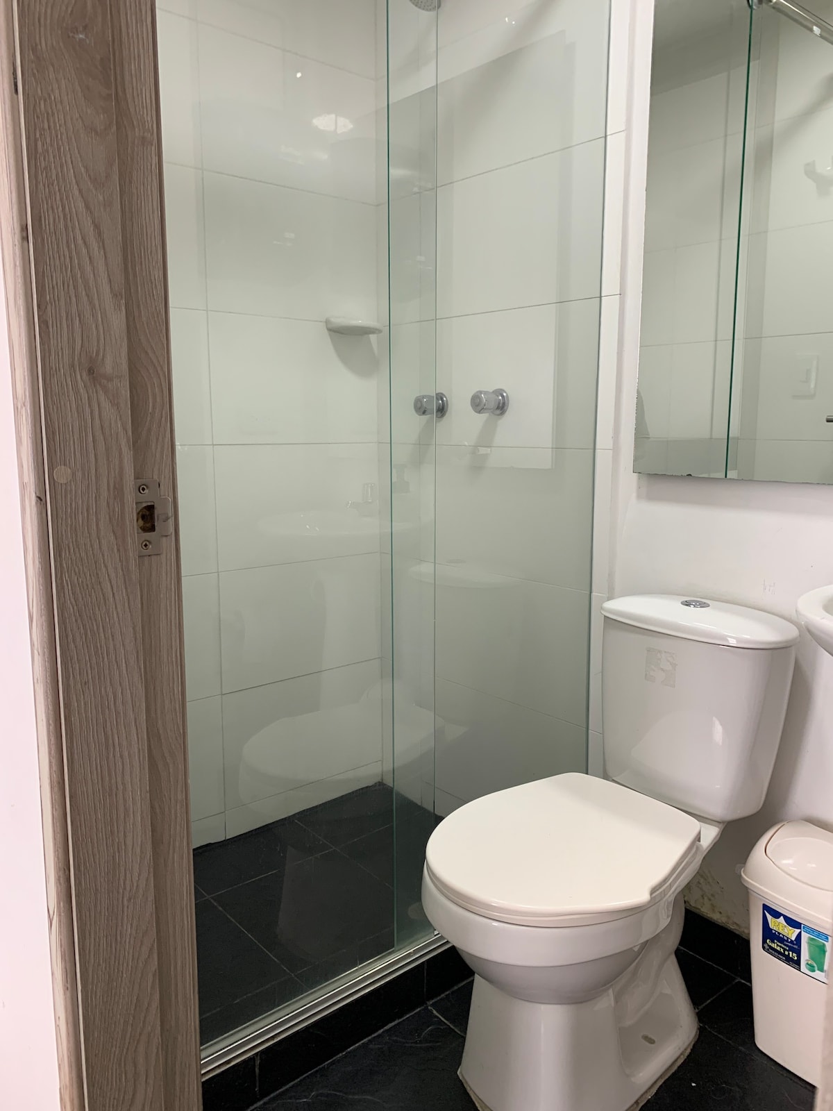 H4 Habitación con baño privado