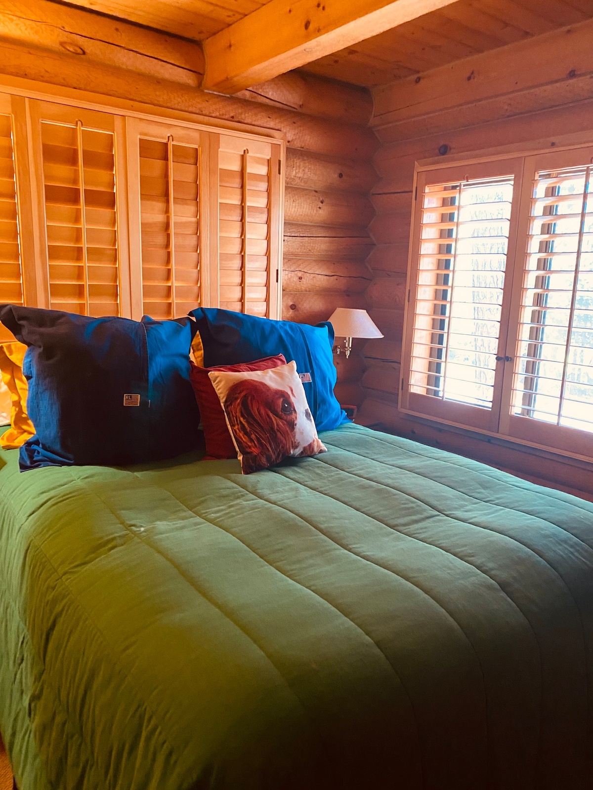 Rustic Log Cabin on Tonto Creek