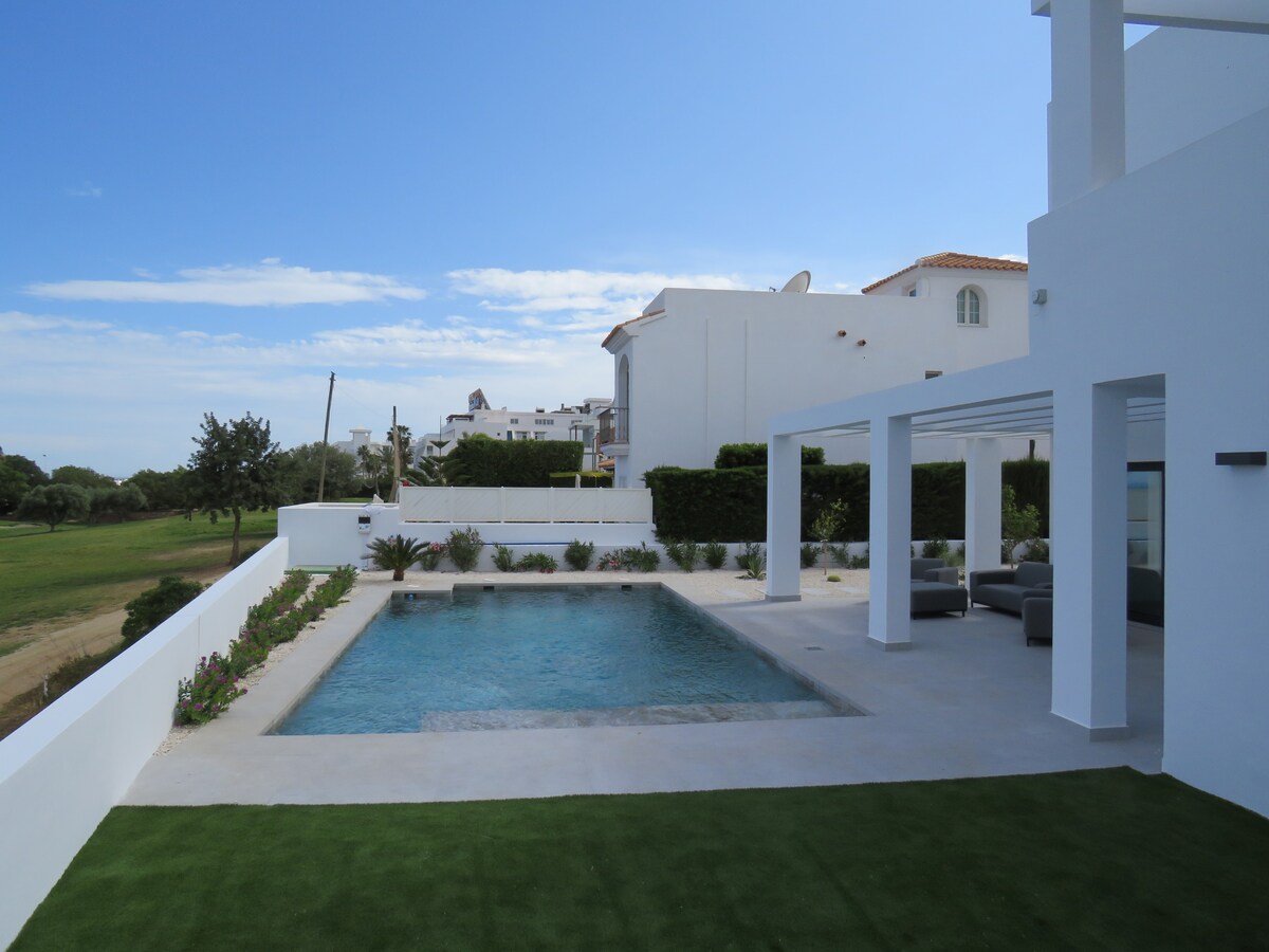 Large modern beach villa