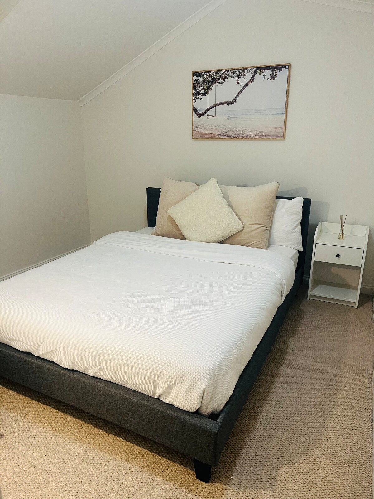 Sydney City Stays的标准双人床房