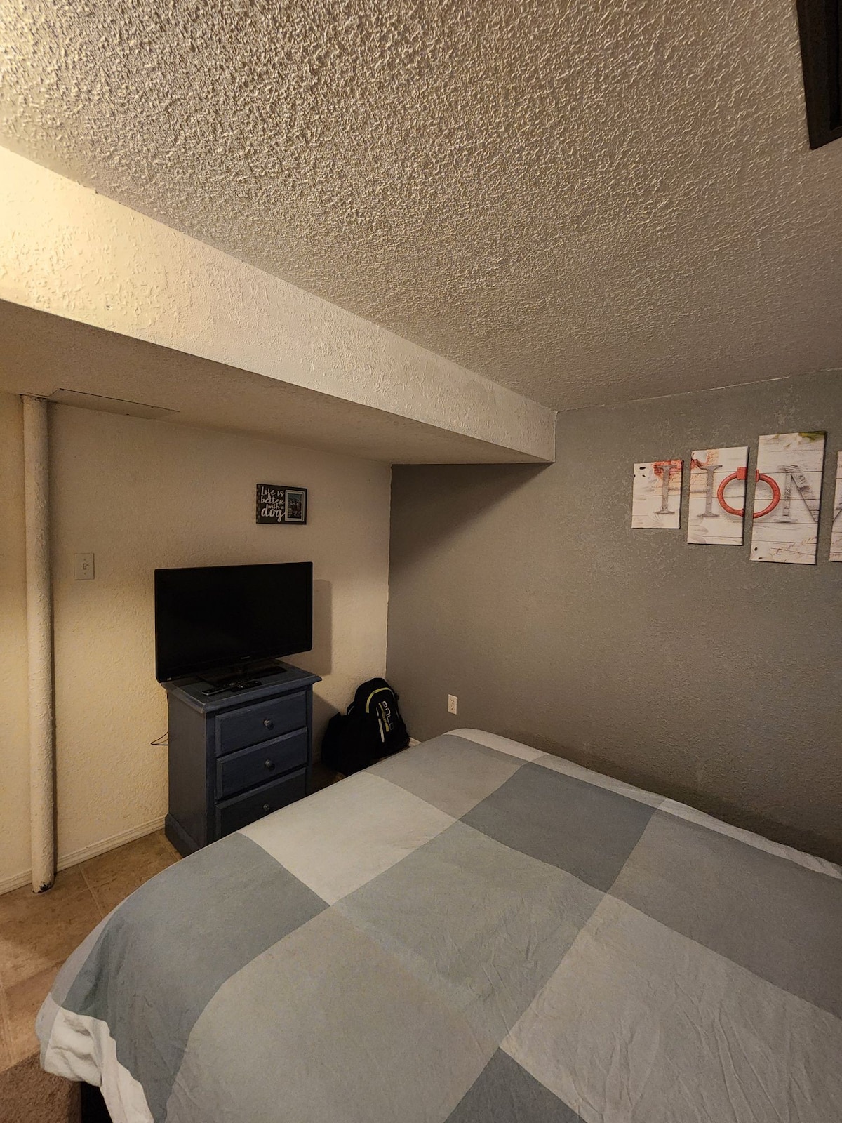 Private room near university. (baby friendly)