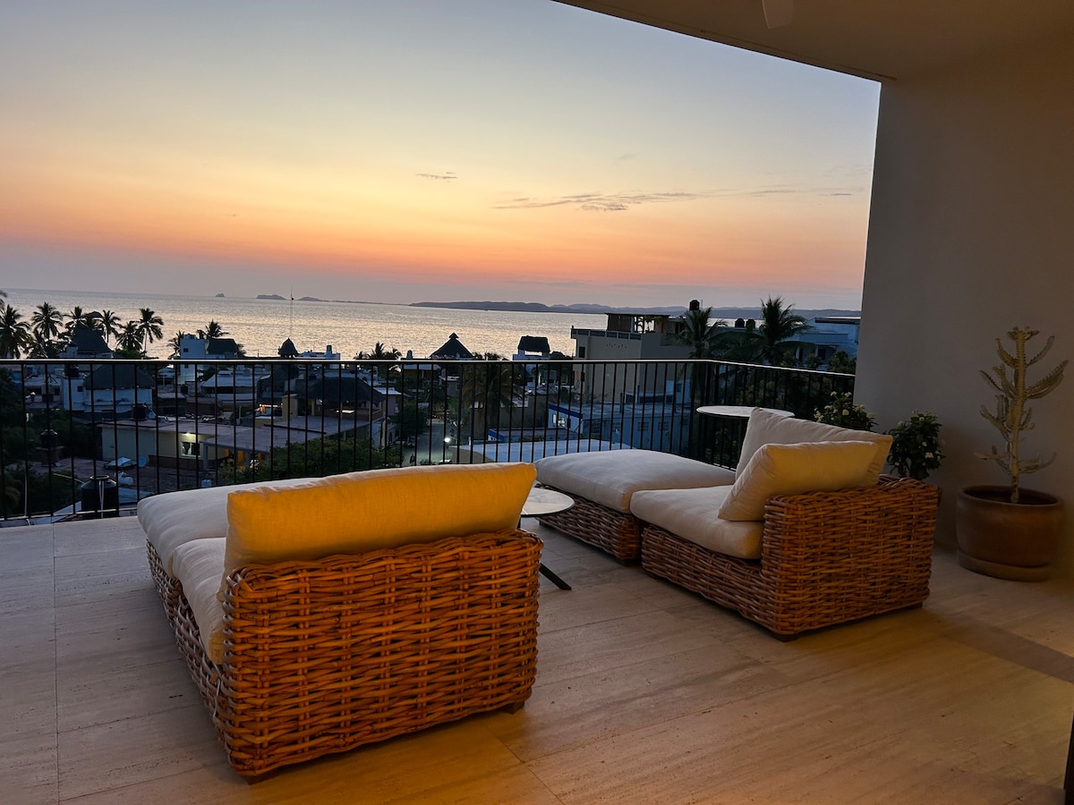 Master Suite Cielo, con espectacular vista al Mar!