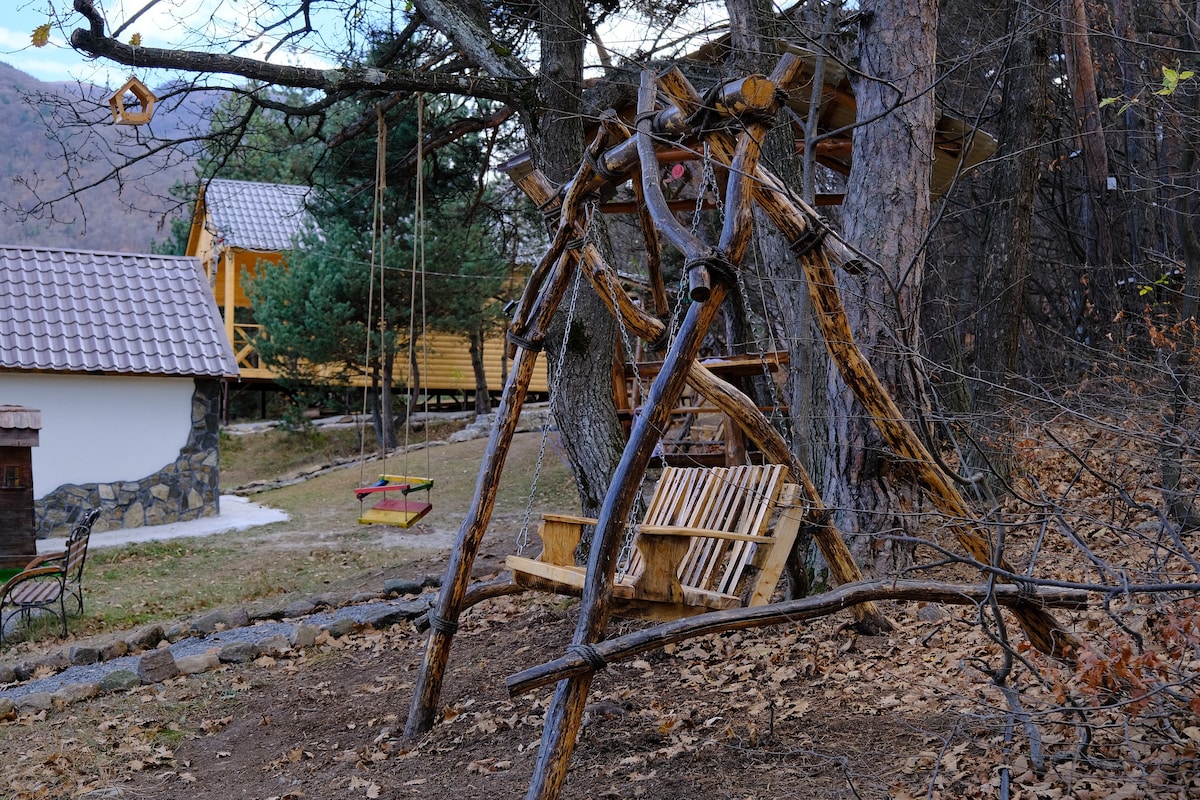 Dendropark forest cabin