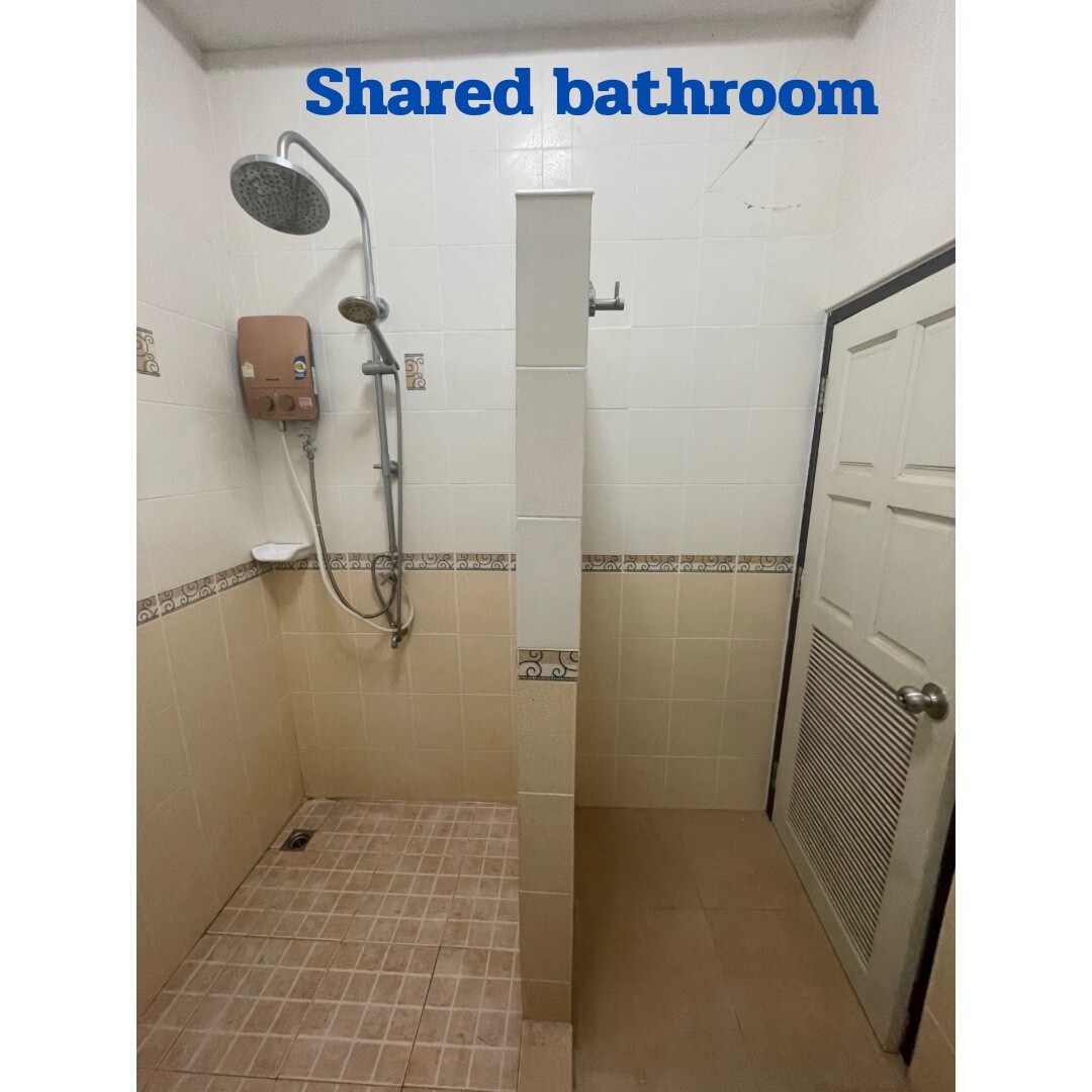 Private Dorm 2 share bathroom