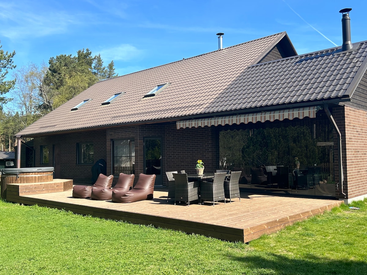 Private House with Garden&Sauna