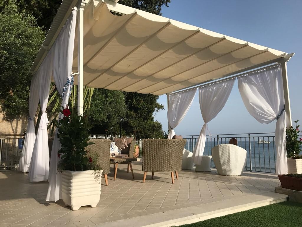 Villetta con spiaggia privata+parcheggio+terrazze