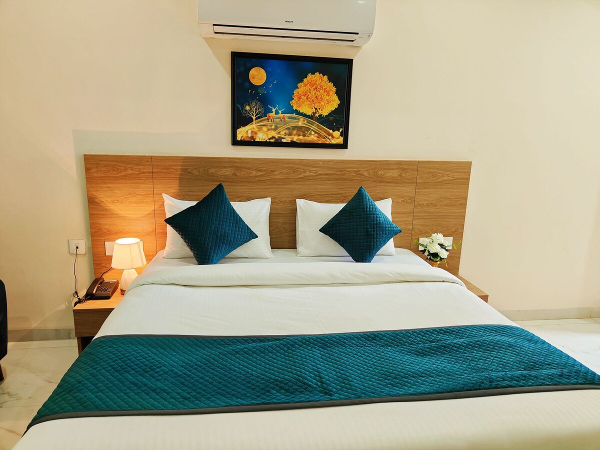 Private Room With Balcony Gurgaon