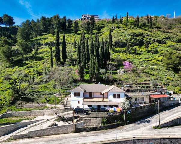 Gjirokaster的民宿