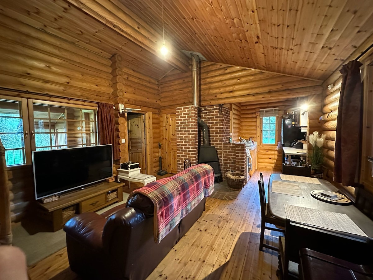 Cabin in stunning countryside