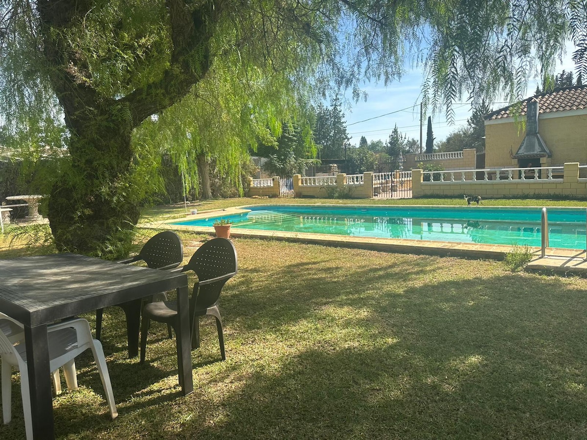 Villa privada con piscina