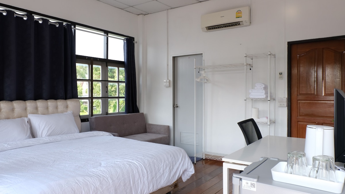 Room no.8 in YOD Homestay​ cozy and simple