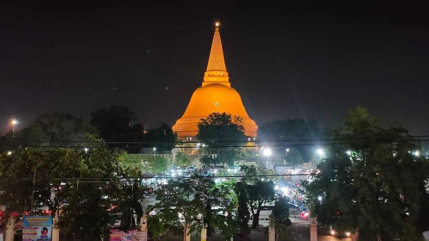 Tambon Phra Prathom Chedi的民宿