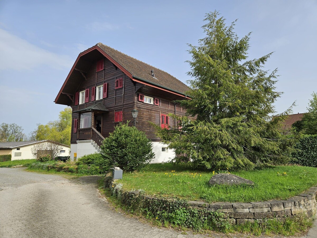 Landhaus mit grossem Garten