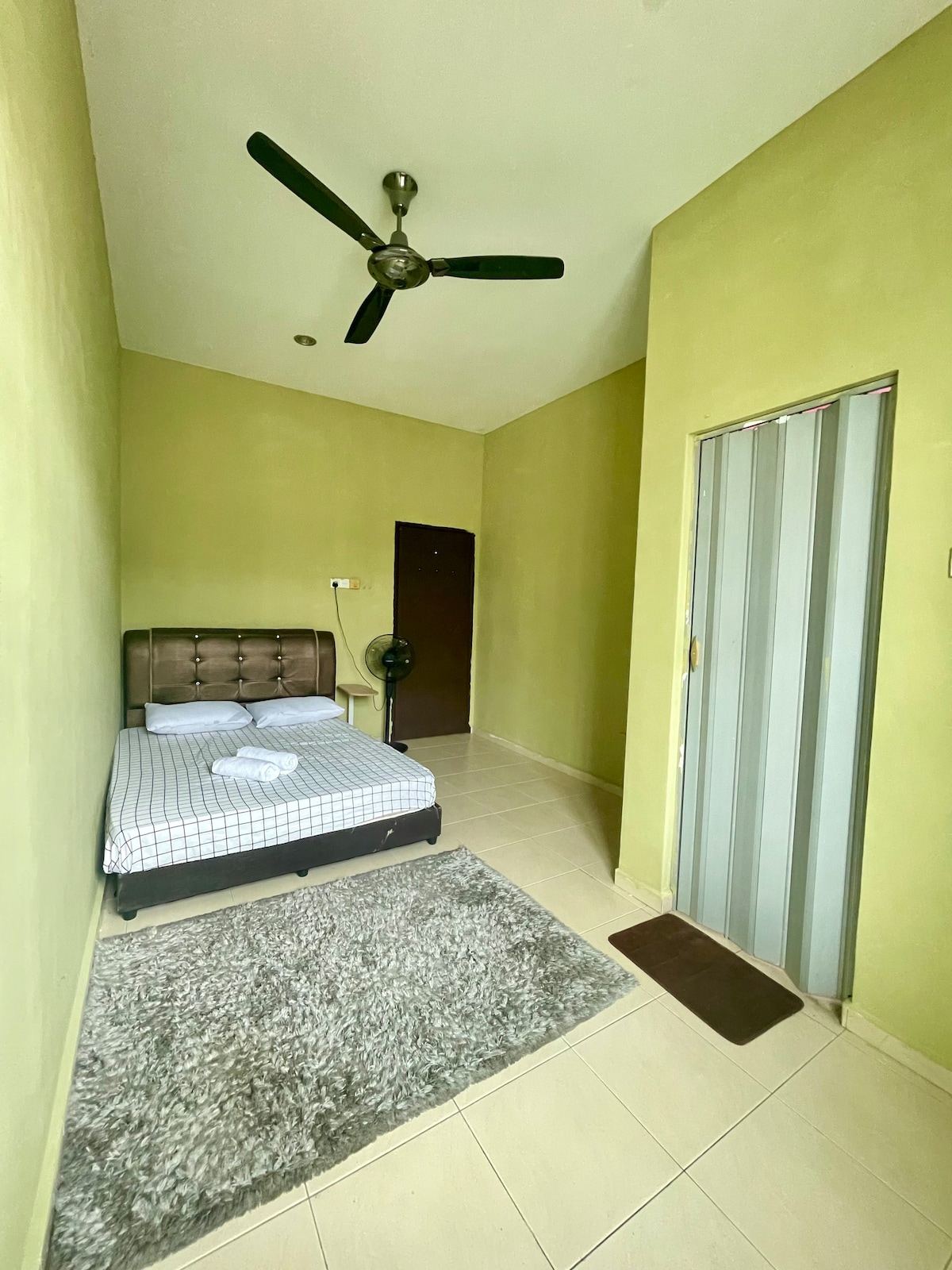 Silk Homestay, Yong Peng