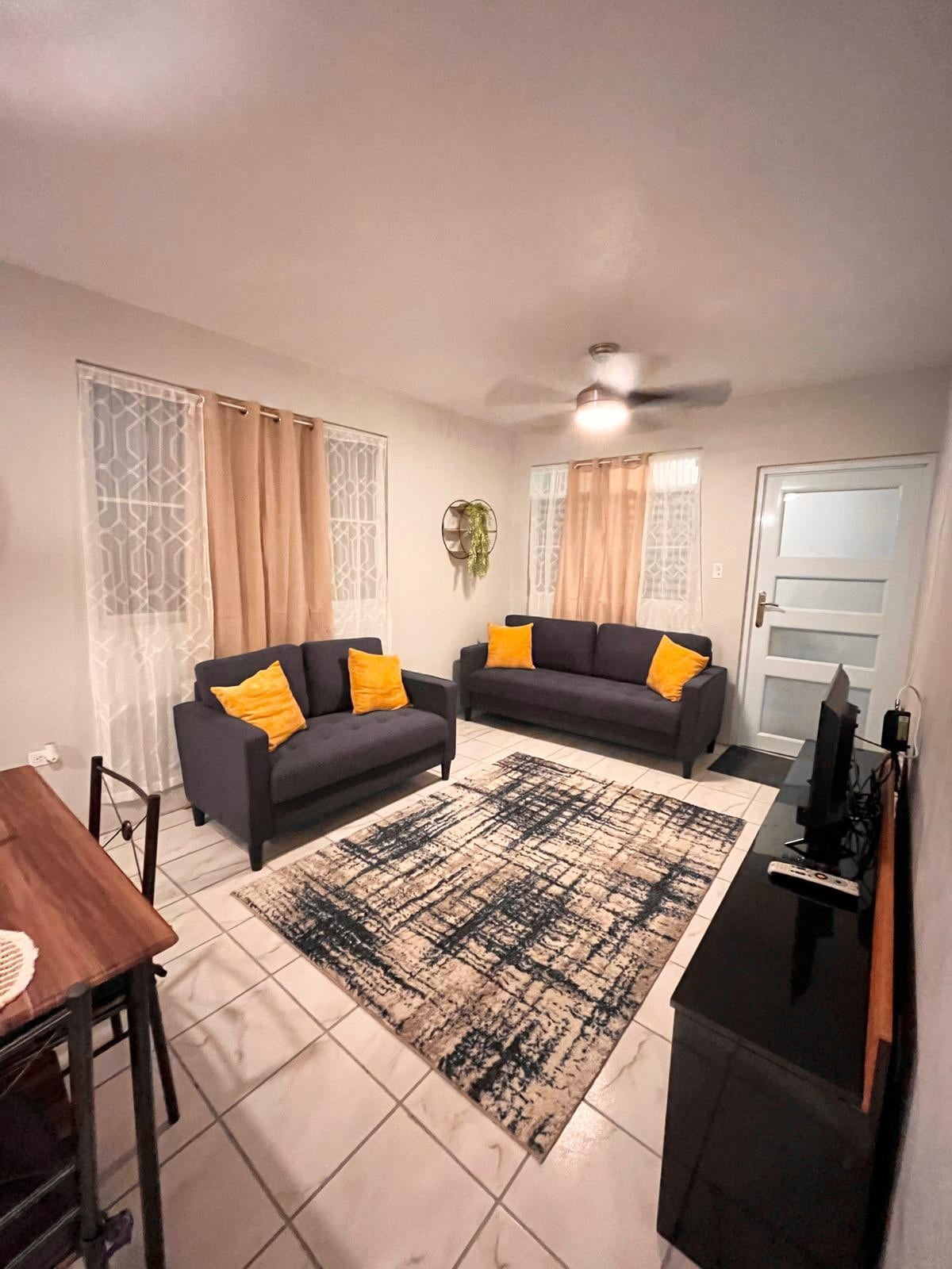Vitin Home Rental 2舒适公寓，位于阿罗约（ Arroyo ）