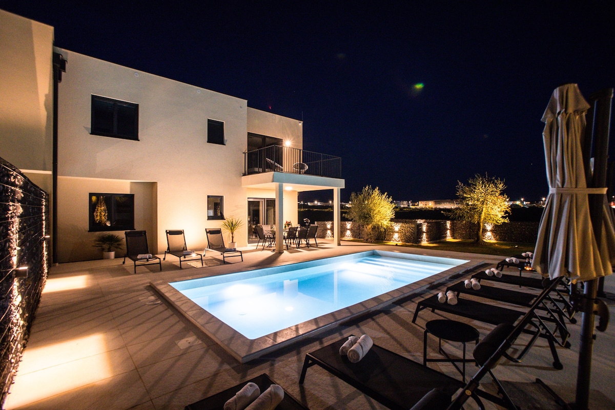 BRAND NEW!
Villa Adriatic Bay1 with a private pool