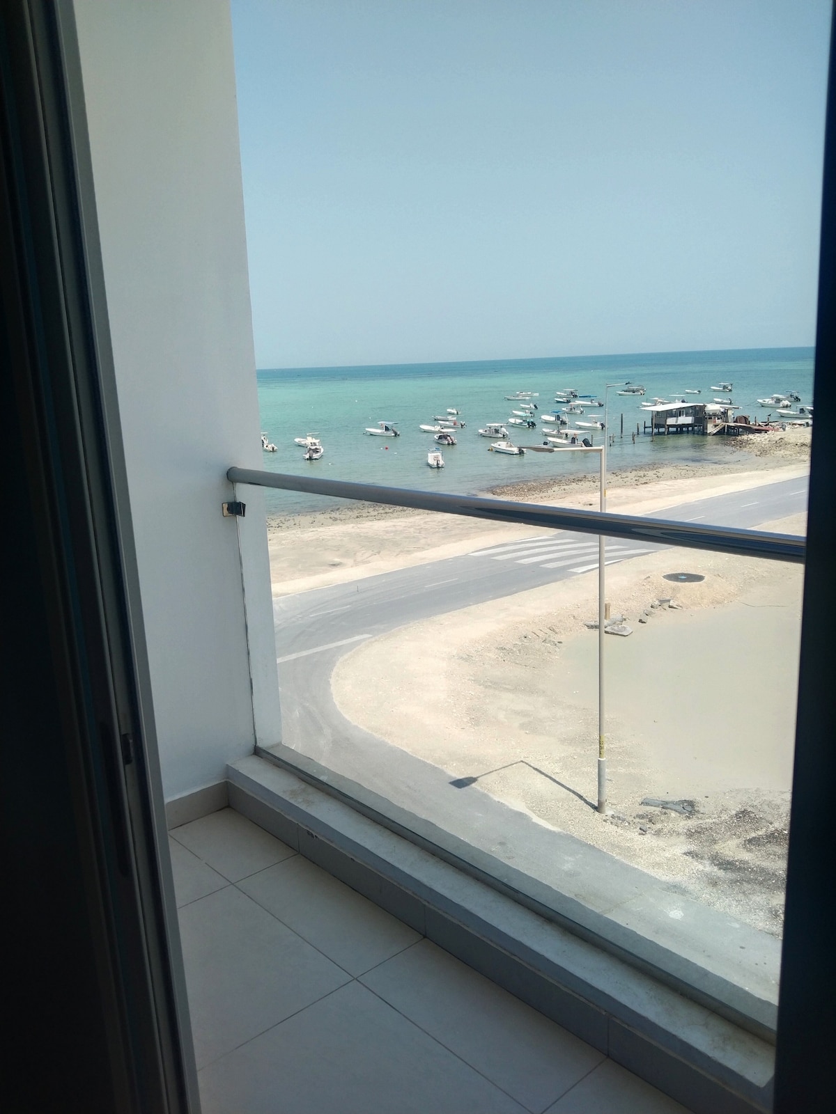 two bedroom flat-close to bahrain city center mall