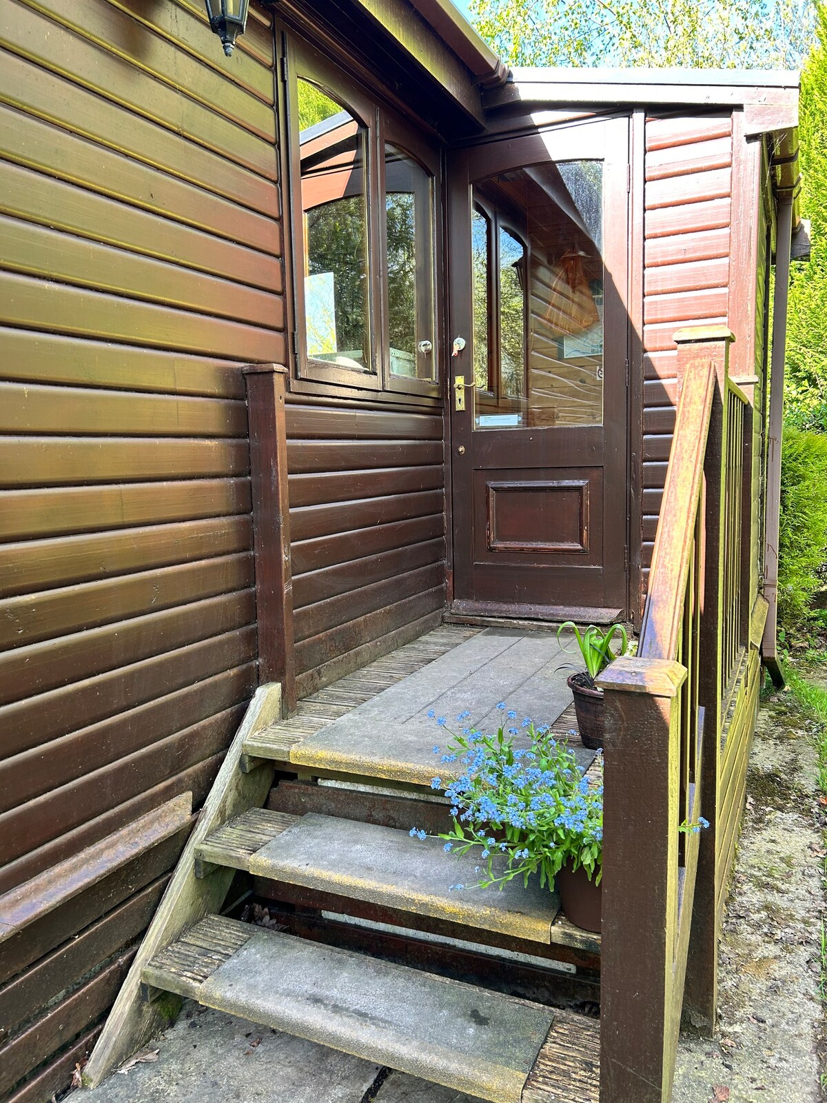 Wigeon Secluded Rustic cabin