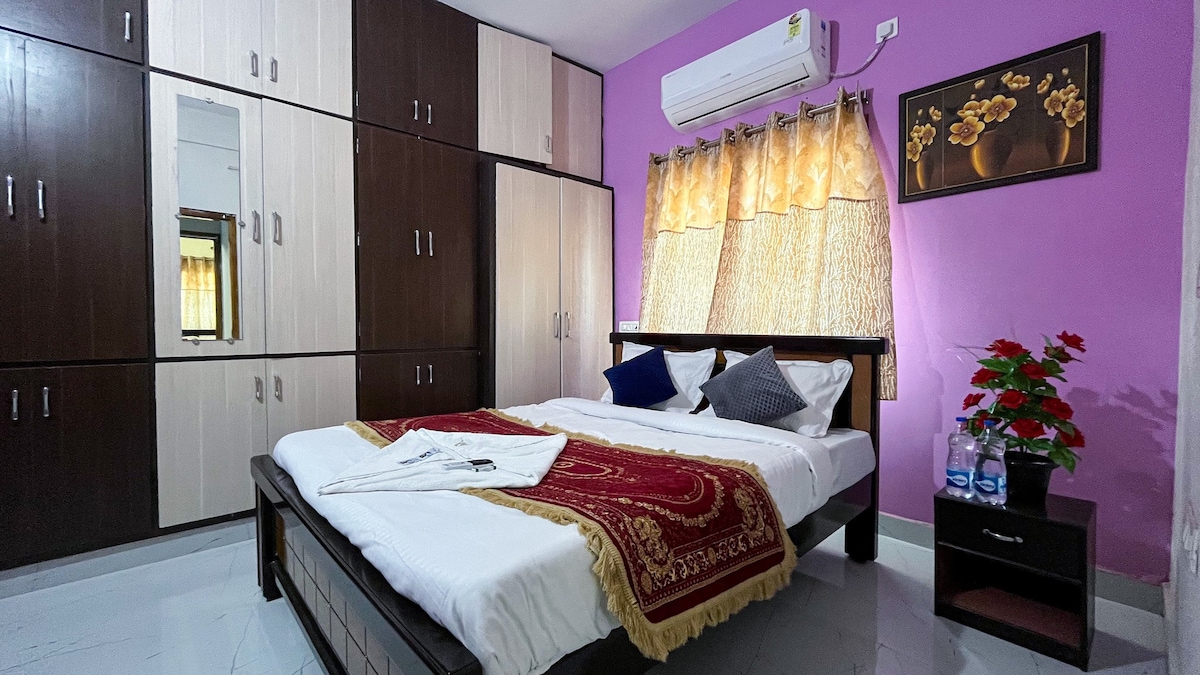 Spacious 6BHK Home stay AC Bedrooms