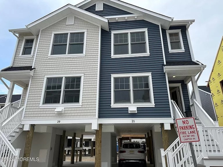 New House; Steps to the Beach