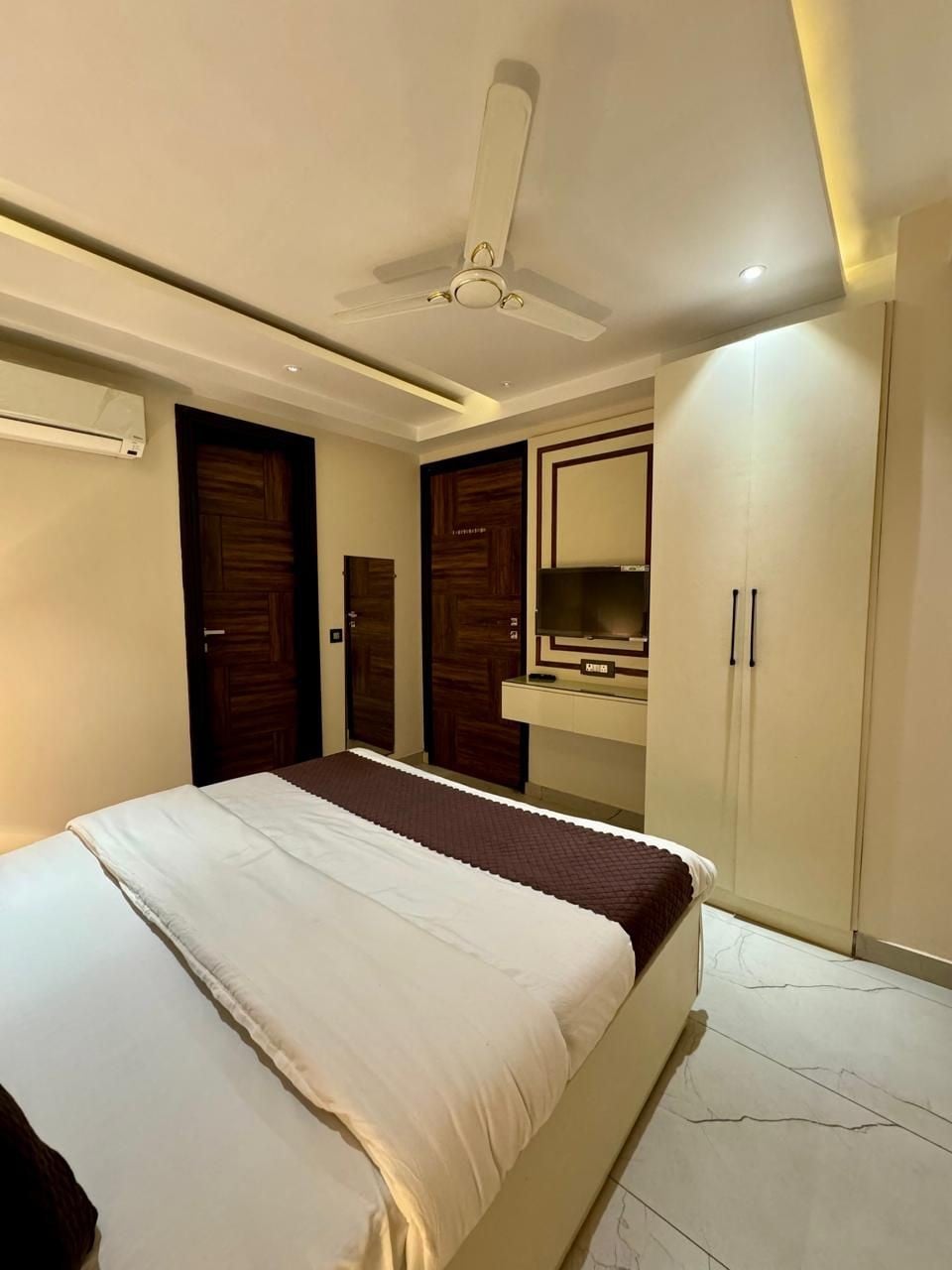 Luxury Airbnb 1bhk Apartment