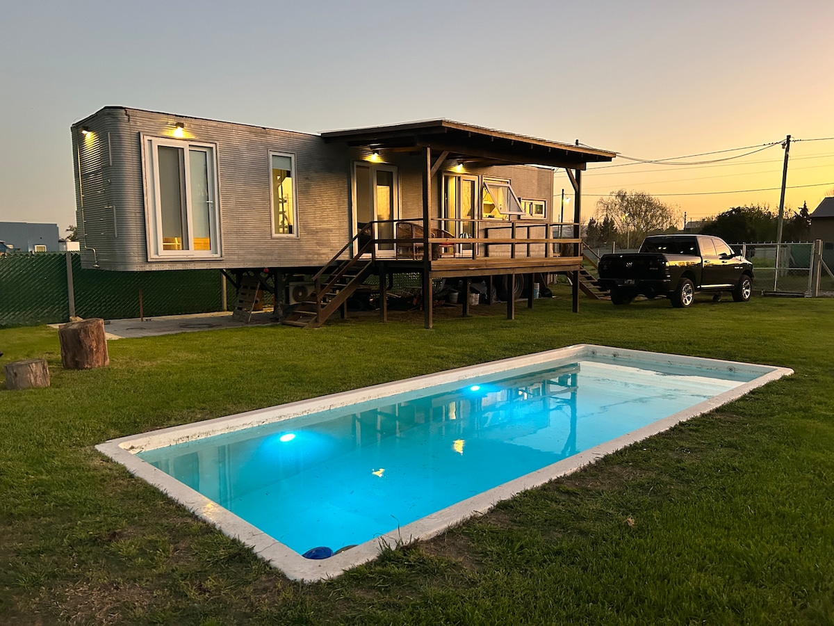 Mini Casa con piscina y parrilla