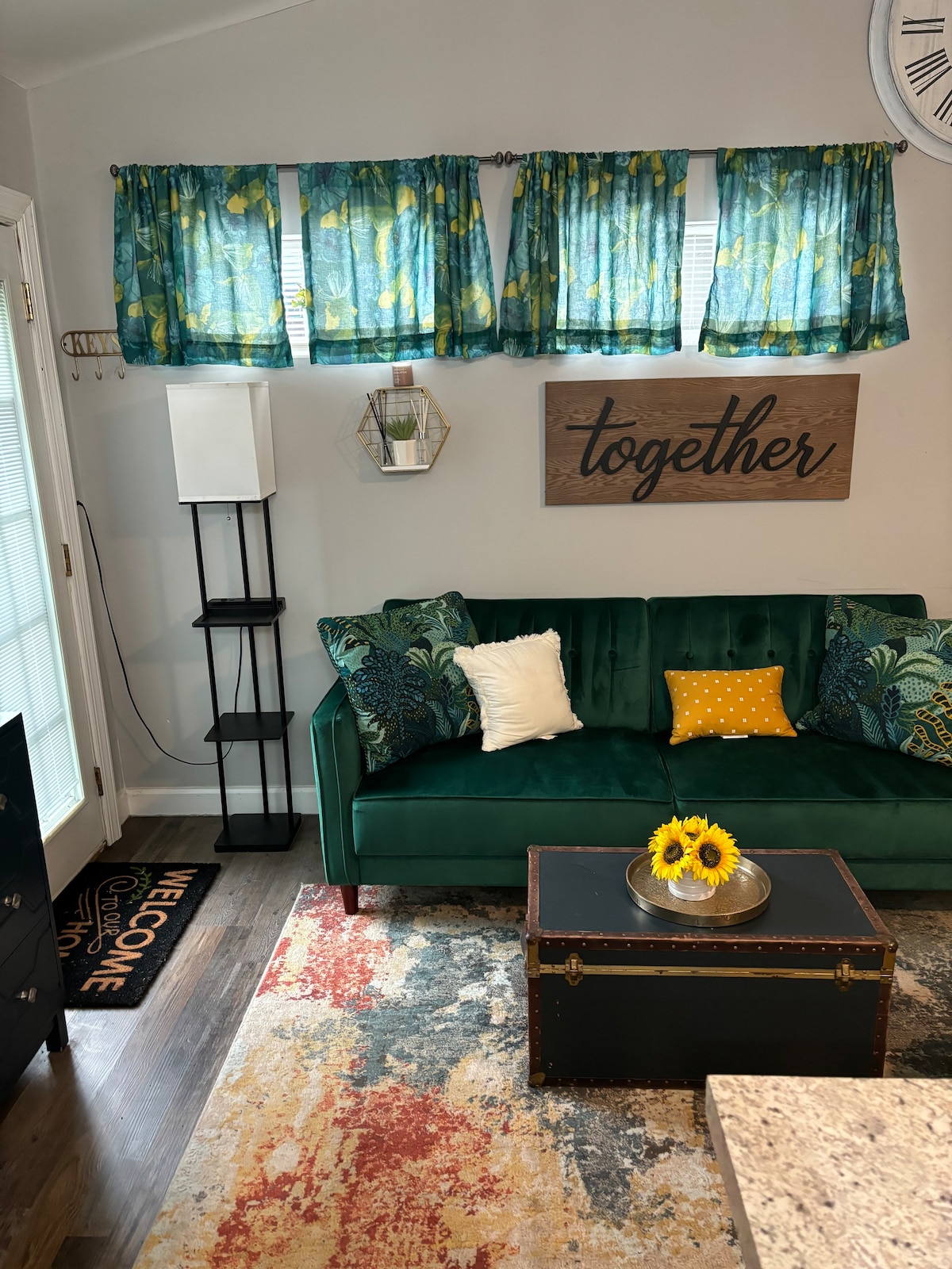 Cozy full studio In-law suite