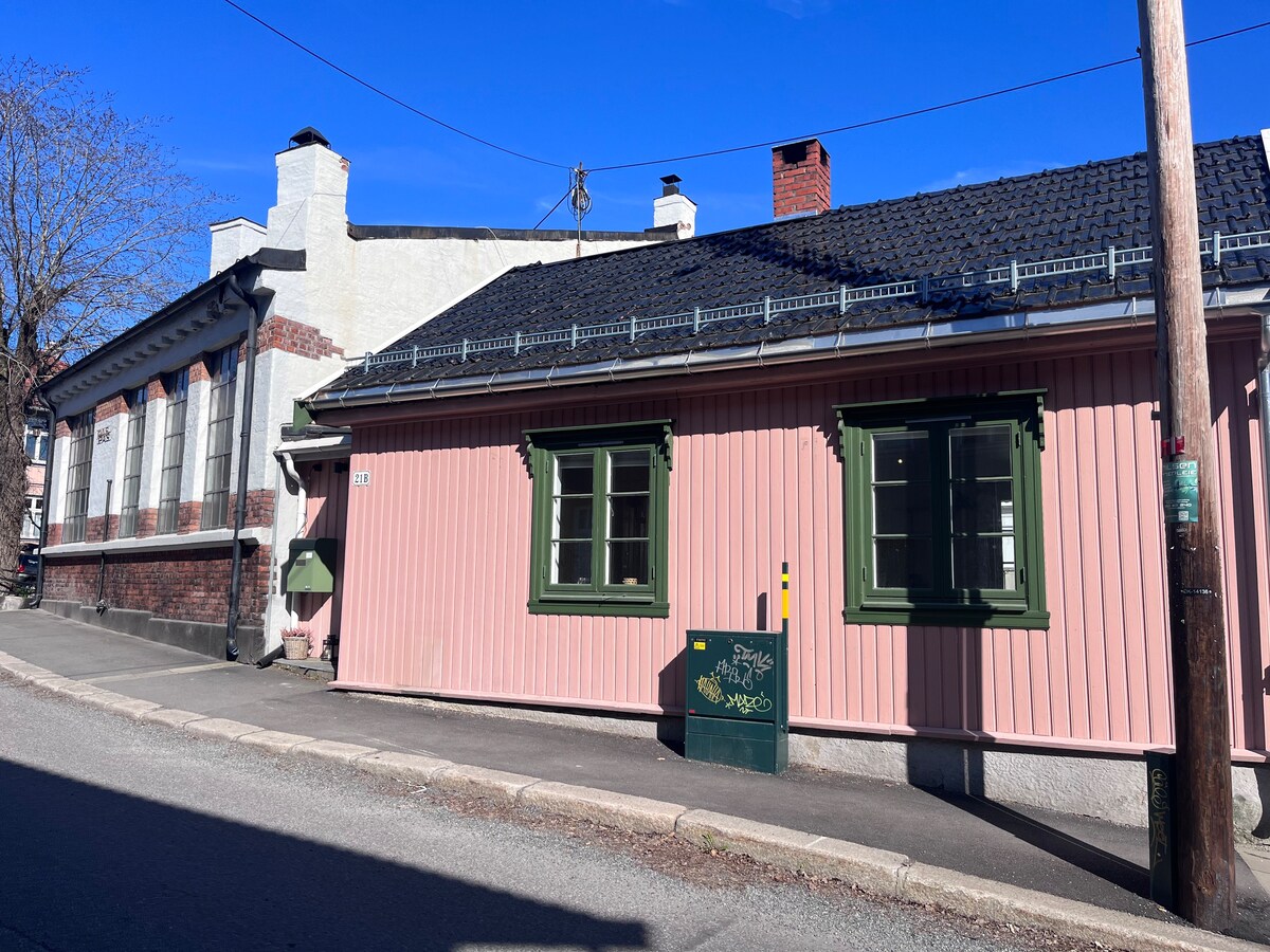 The Pink House at Kampen