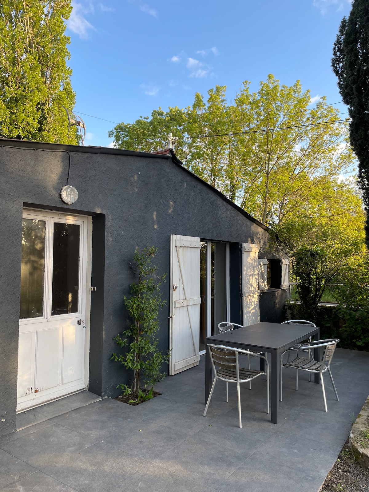 Petite maison à la campagne