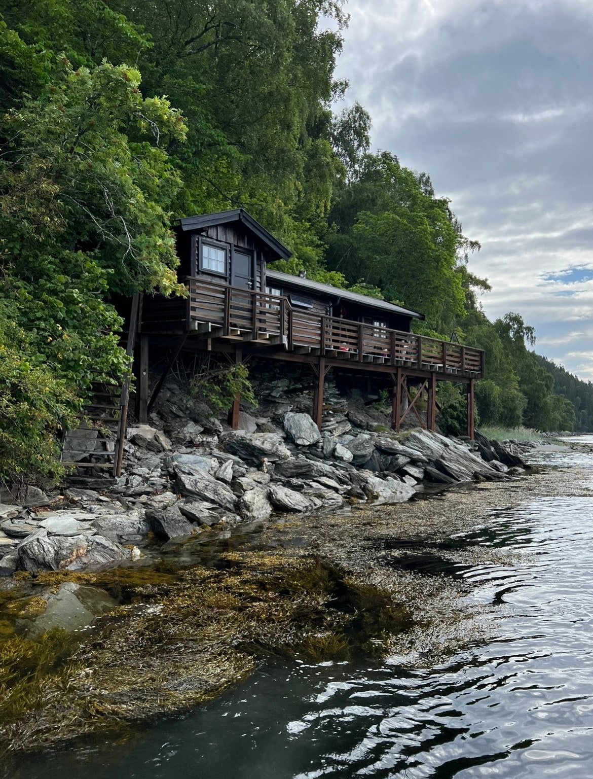 Sjøhytte i vakre Skarnsundet, Trøndelag