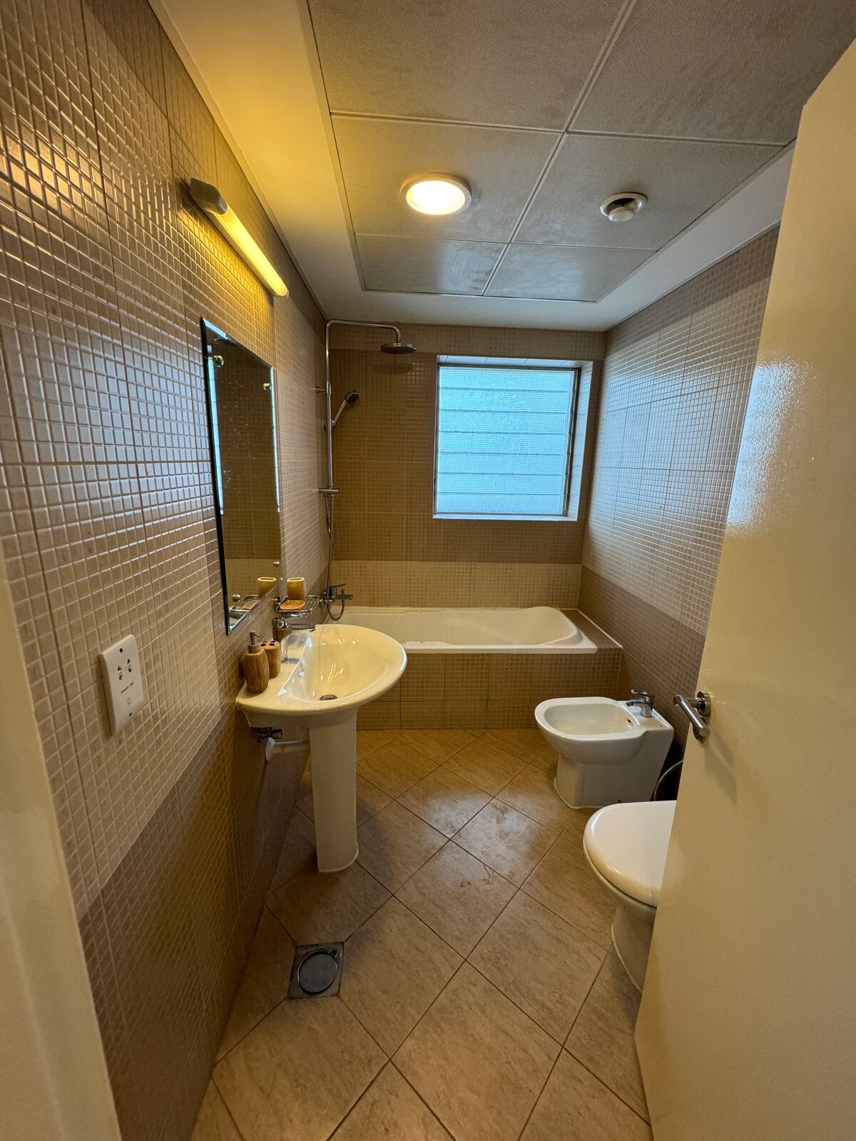 Master Room - Private Bathroom- Cornich area - Sea