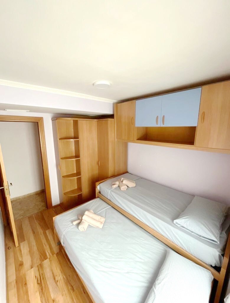 Apartamento dos habitaciones playa cura Torrevieja