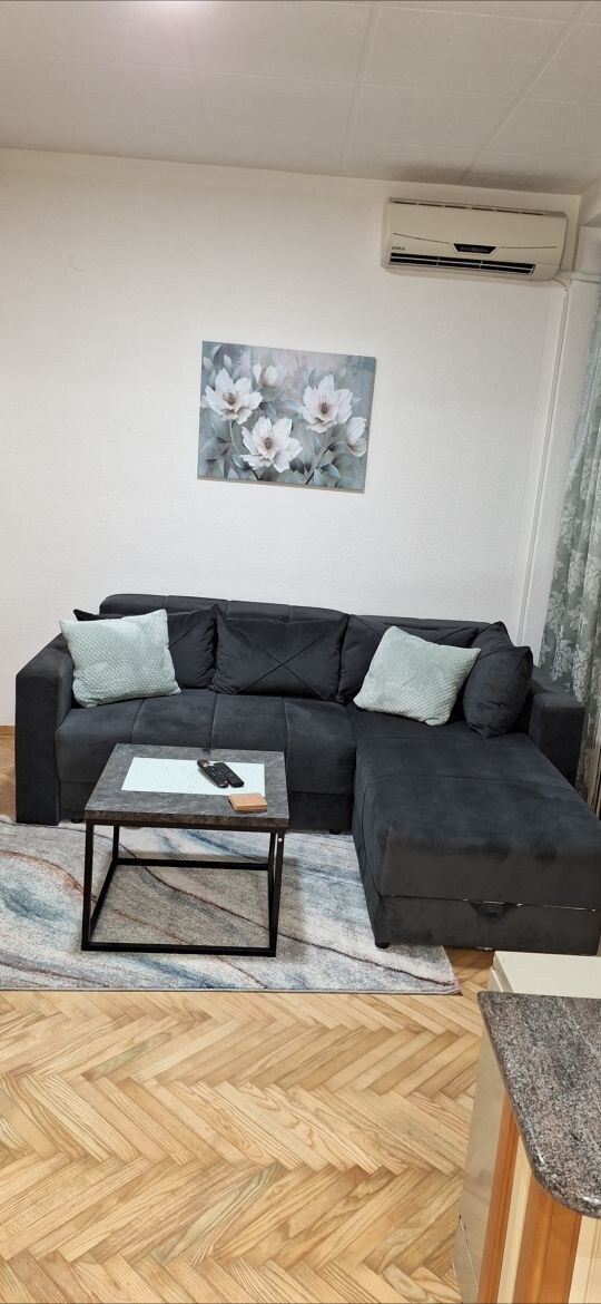 Apricus mini apartman