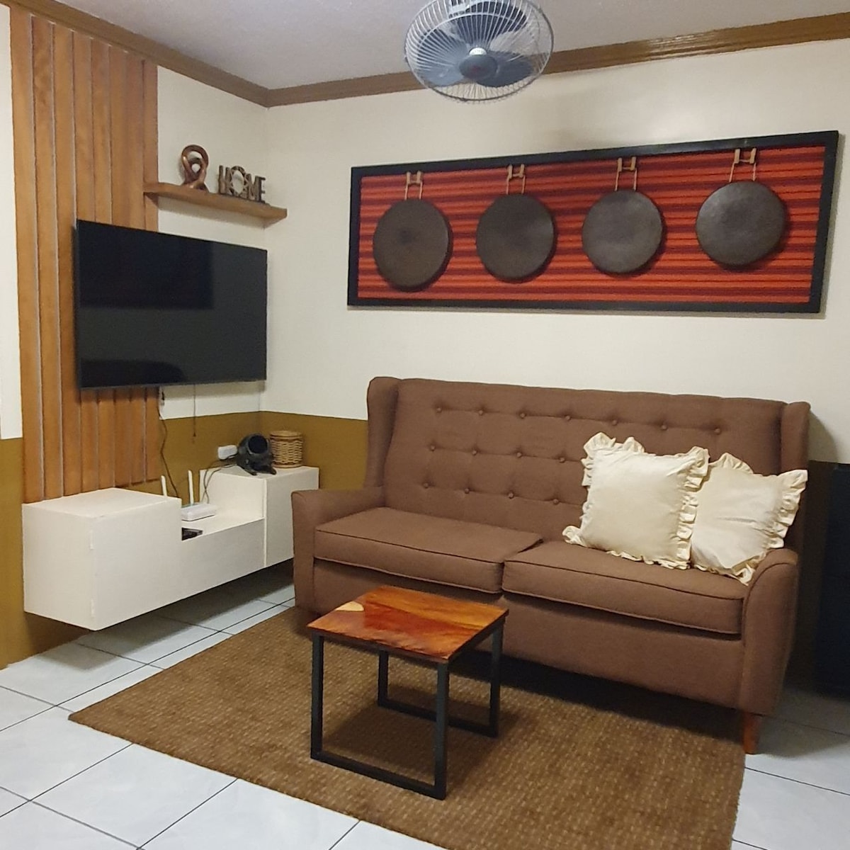 Condo Ortigas (G Flr) w/ FREE PARKiNG & POOL