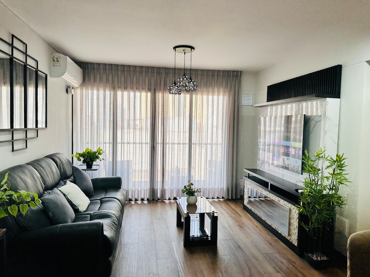 Beautiful and central apartment near Larcomar