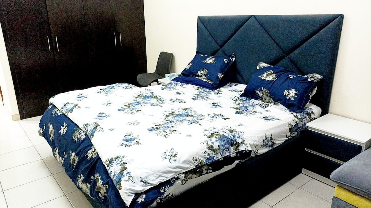 1bed+Hall Fully Furnished
