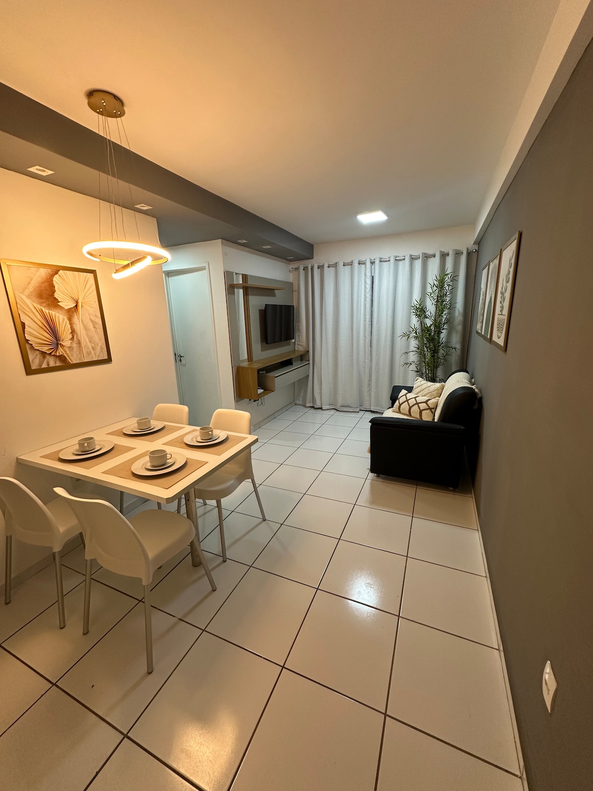 Apartamento ao lado patio forro