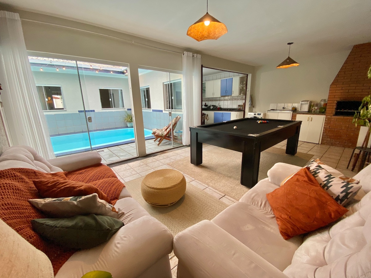 Casa confortável com Piscina Grande Florianópolis