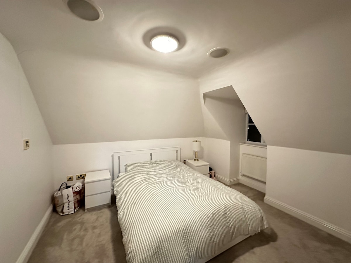 En-suite Bedroom To Rent