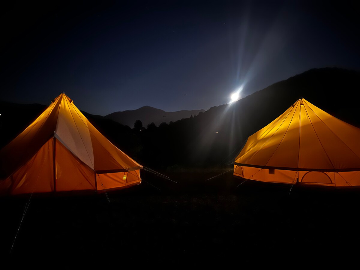Romantic tent Tara