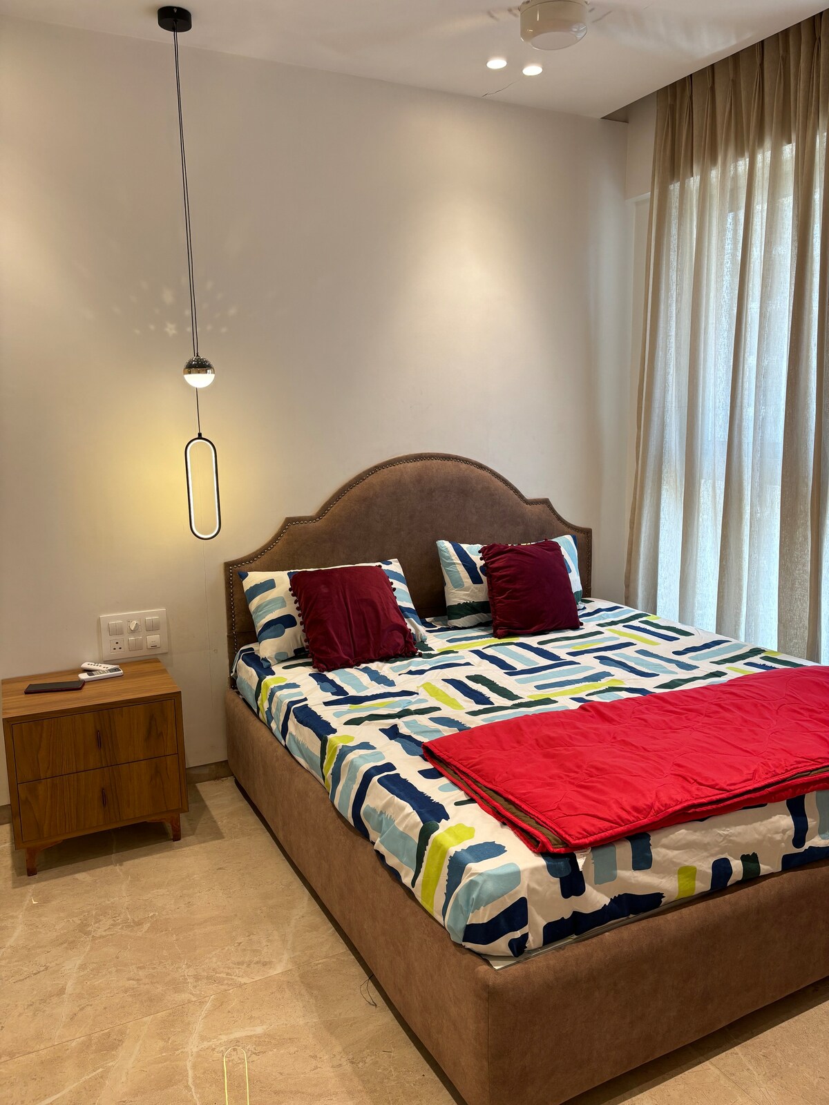 豪华1bhk-powai-Thebaronialhom