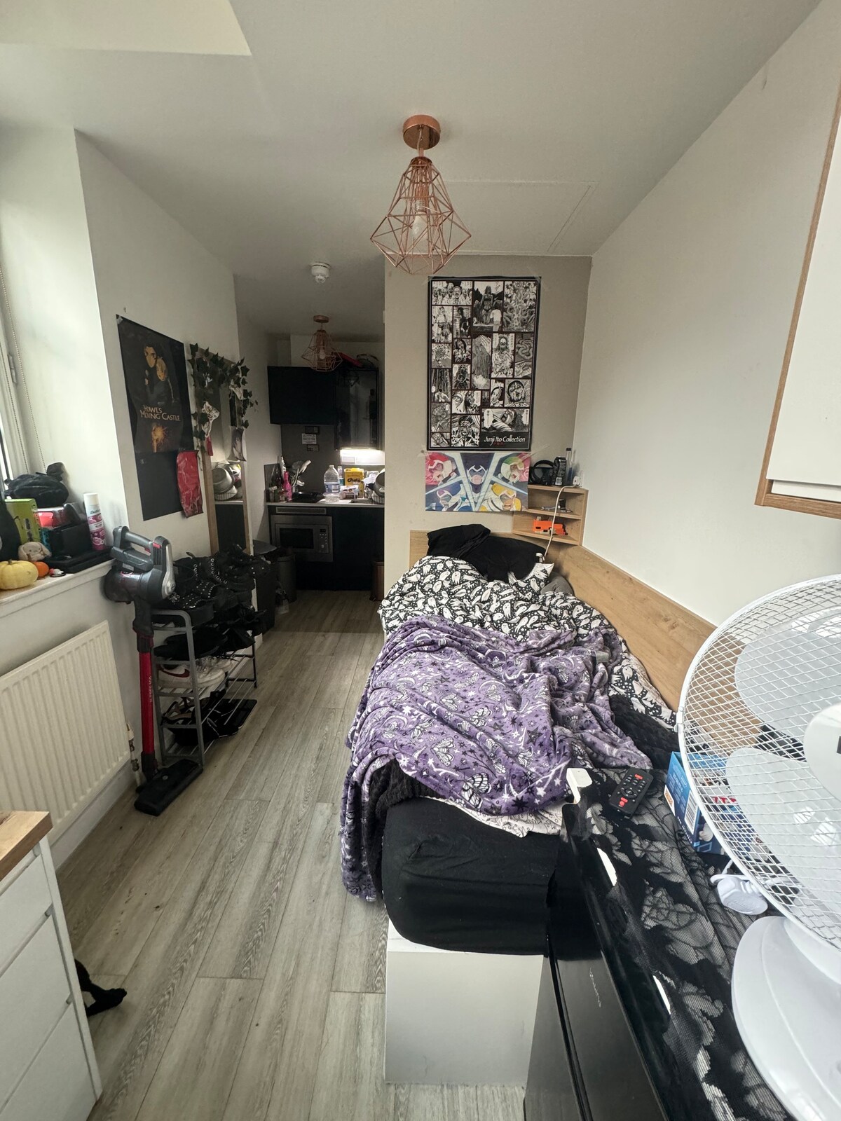 Studio flat east central London