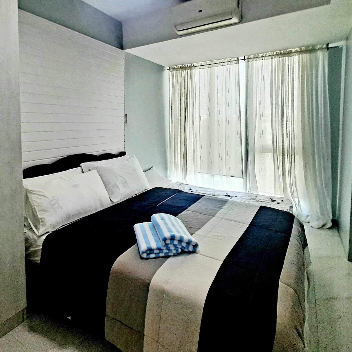 2BR Santorini, Azure Urban Resort Residences