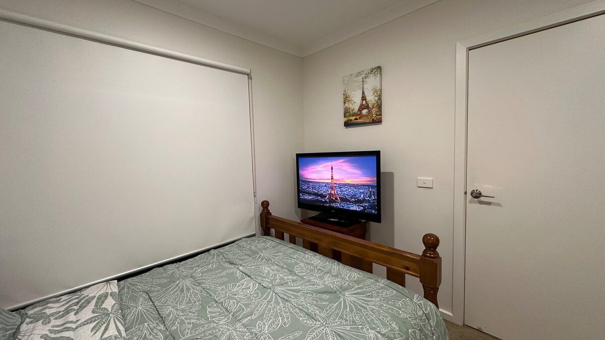 Relish Mountain View Ensuite in Ferntree Gully
